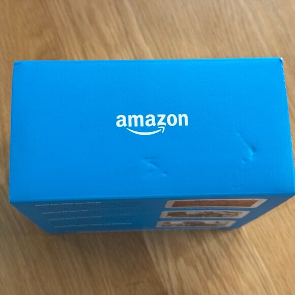 Amazon Echo Show 5 Touchscreen Compact Smart Display w/Alexa, Sandstone, 1st Gen - Picture 8 of 12